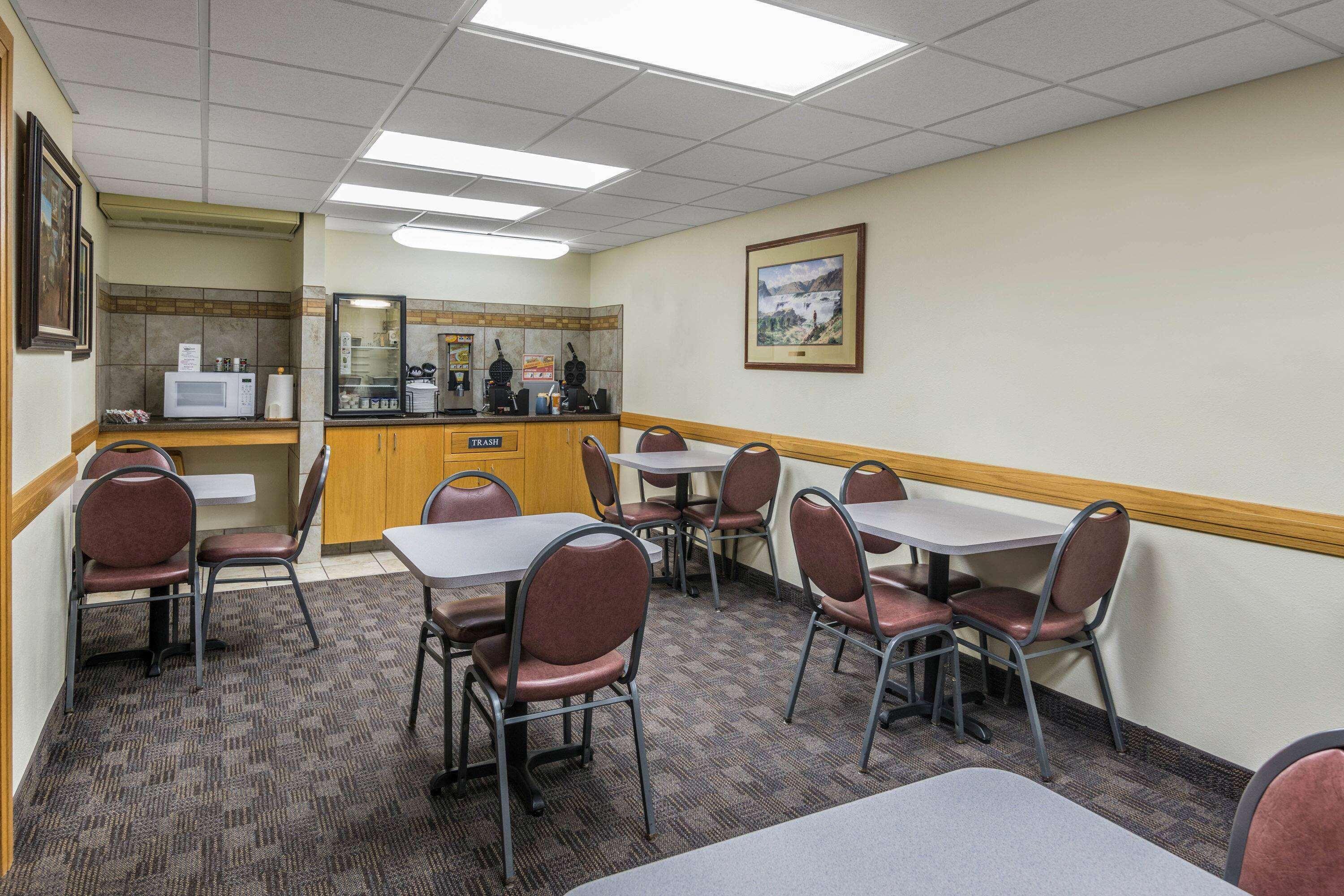 Days Inn By Wyndham Great Falls Exterior foto