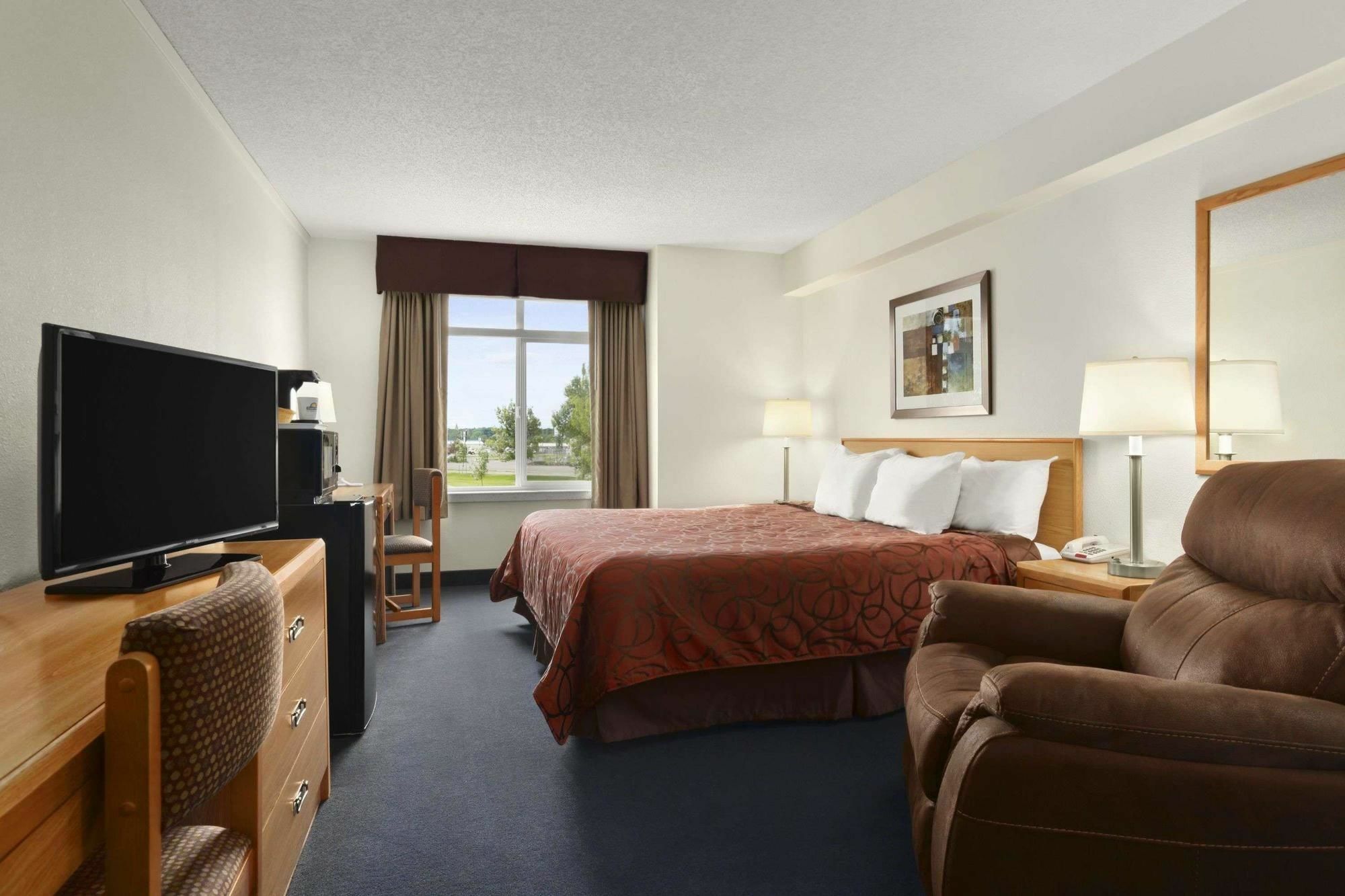 Days Inn By Wyndham Great Falls Exterior foto